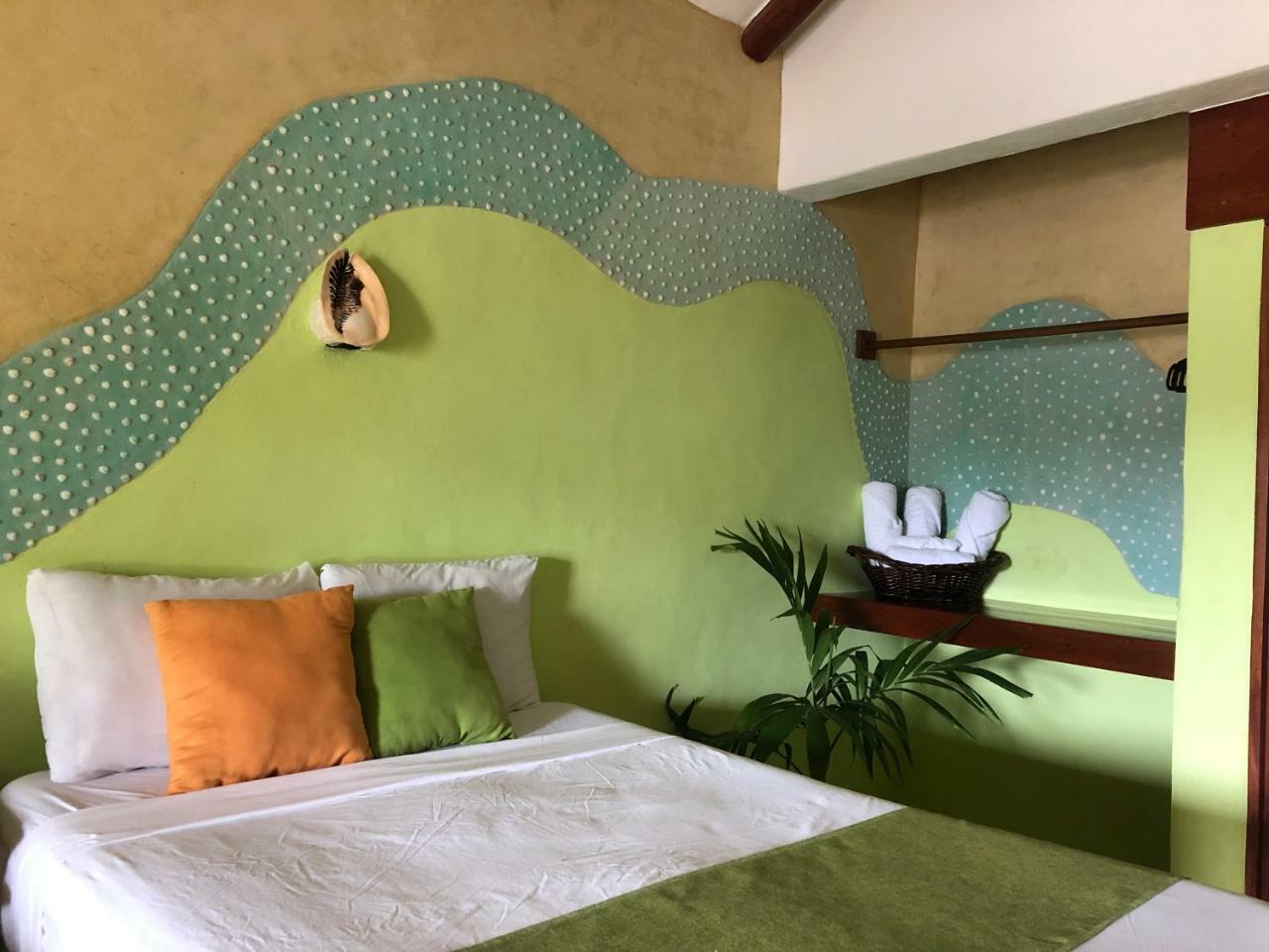 Marvin Suites Isla Holbox Exteriör bild